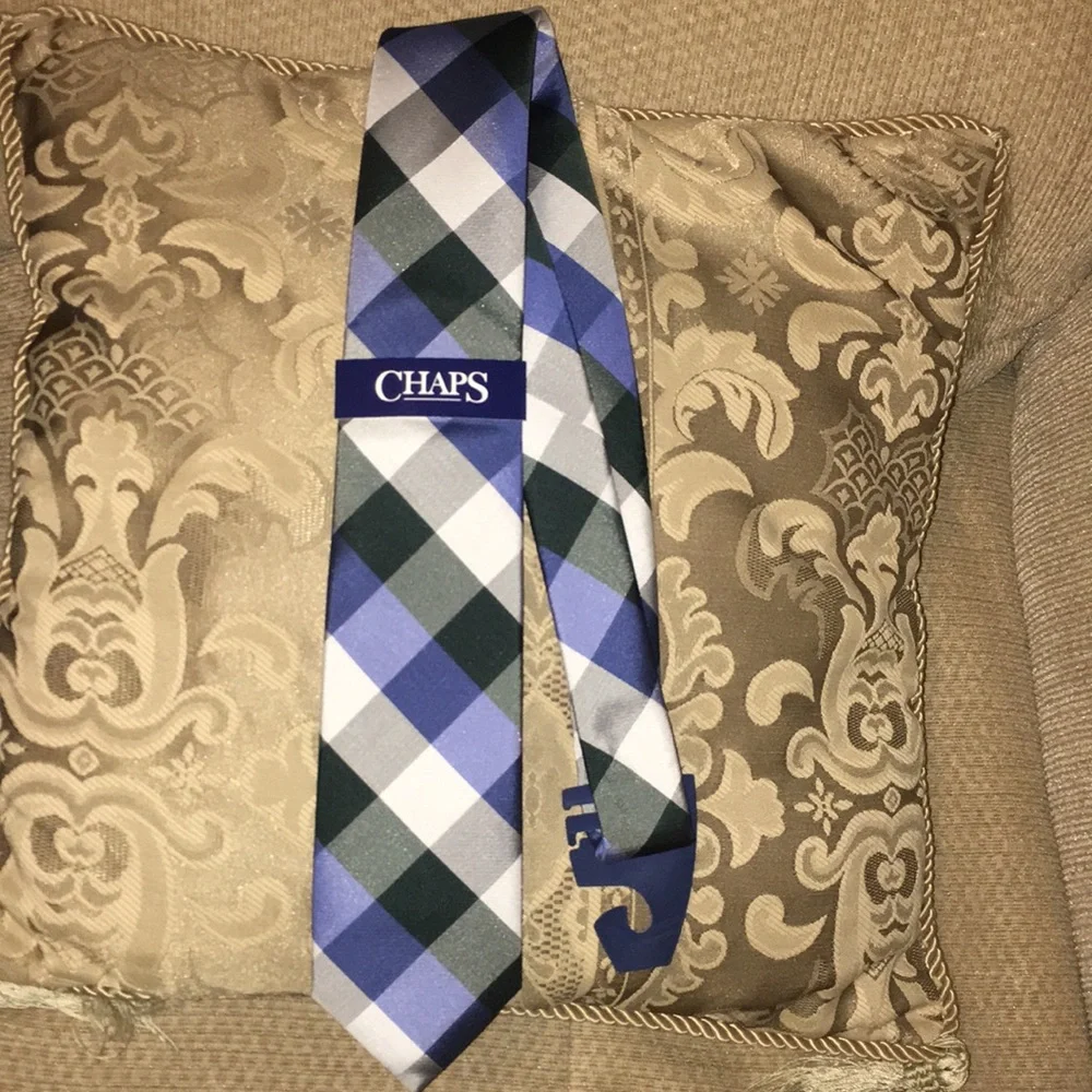 🌎NWT Chaps Checkered Tie